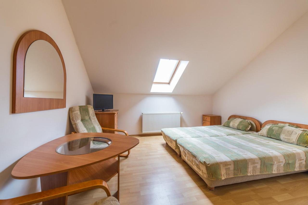 Bed and Breakfast Tedi Rewal Exterior foto